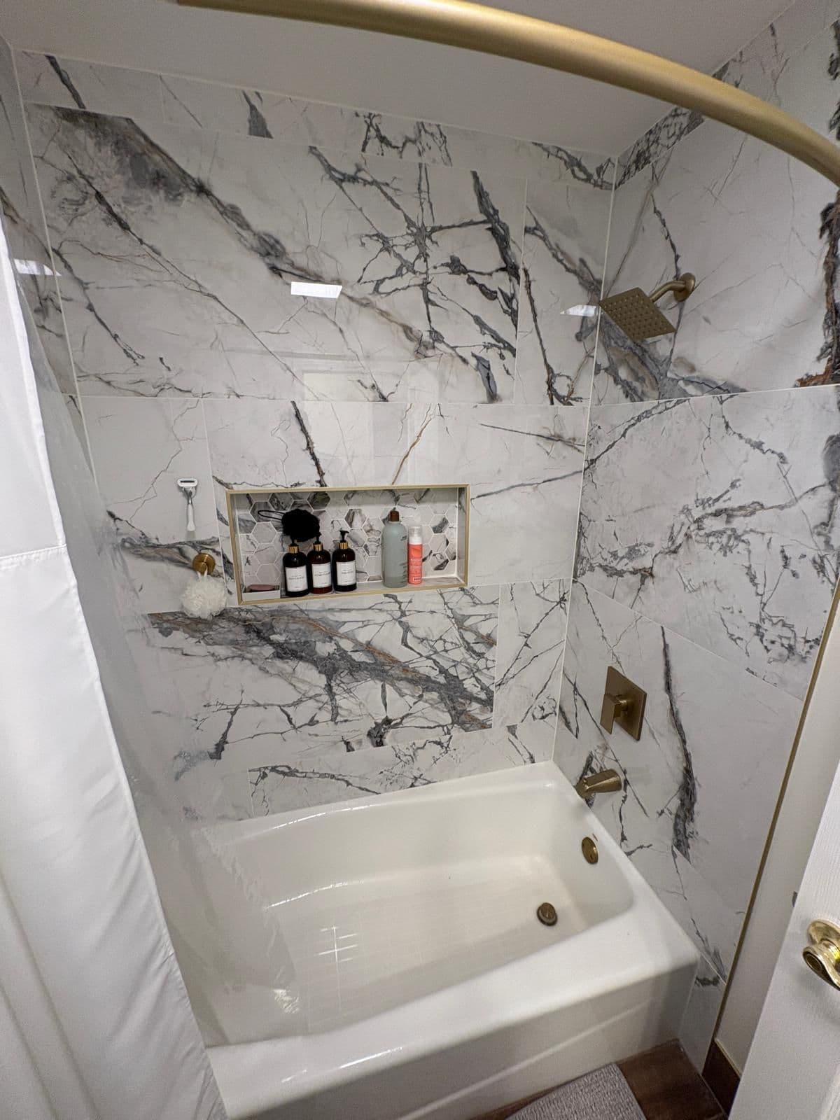 Bathroom Remodel Grosse Pointe, MI 2026 – Timeless Luxury for Historic Homes